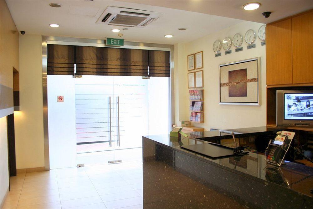 Hotel 81 Balestier Singapore Bagian luar foto